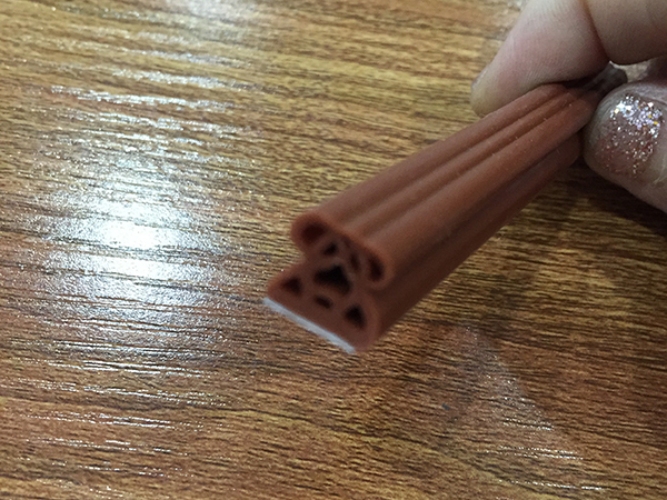 门窗密封发泡硅胶条厂...