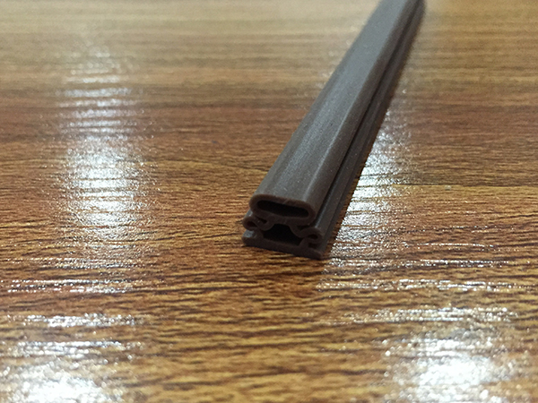 门窗密封发泡硅胶条供...