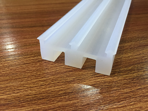 灯饰密封条生产