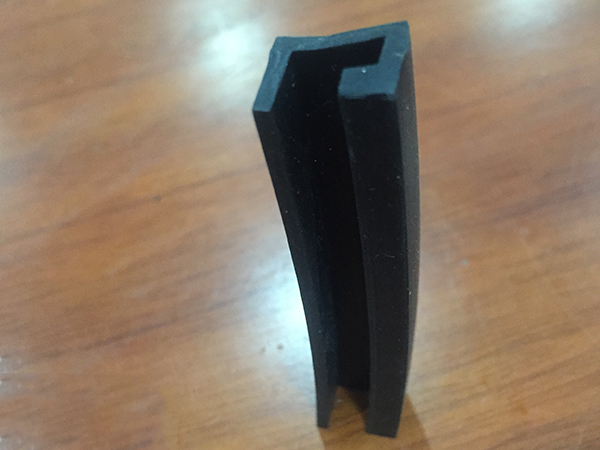 异形密封条生产