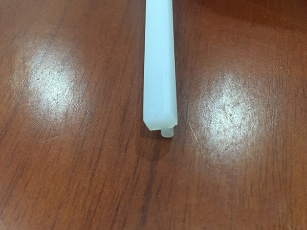 六角形硅胶密封条生产