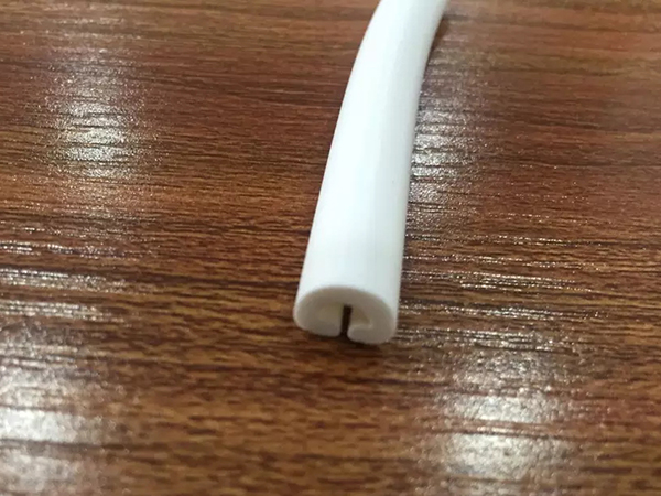 阻燃硅胶密封条