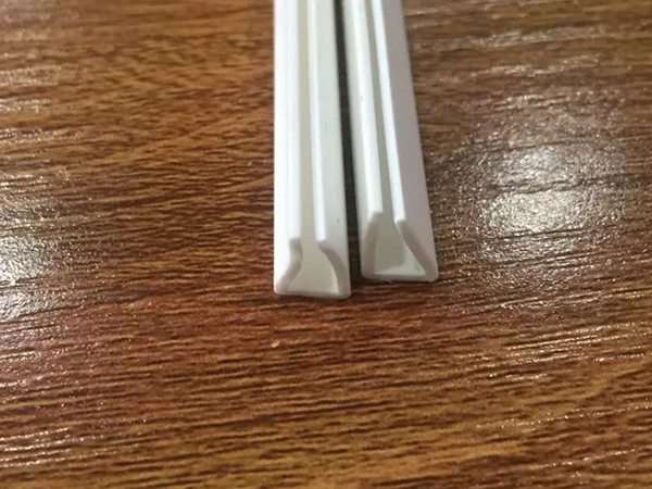 阻燃硅胶密封条供应商