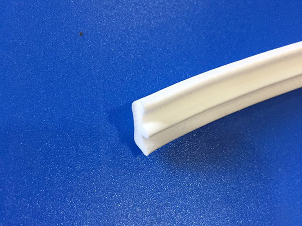 东莞发泡硅胶管