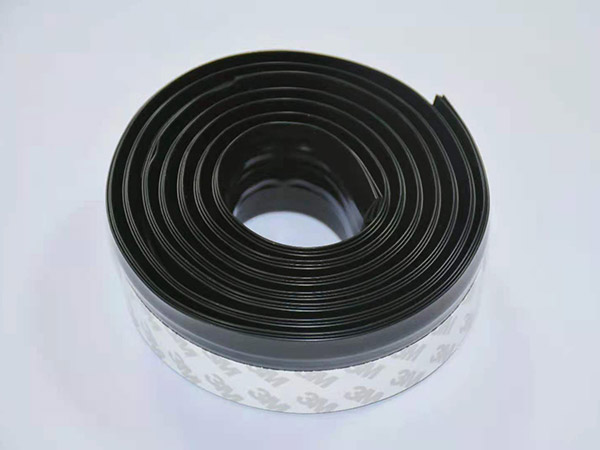 硅胶门底密封自粘条