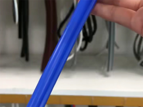 铝合金门窗缝隙防尘条